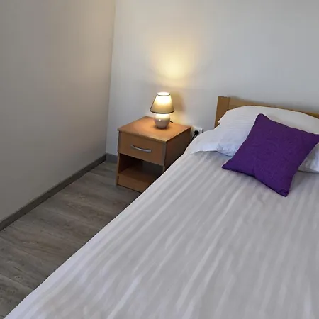 Apartment Badi Dugopolje