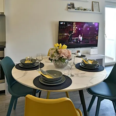 Badi Apartment *