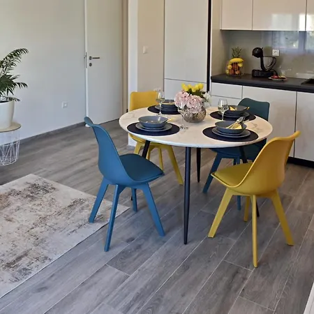 Badi Apartman *