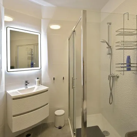 Apartment Badi Dugopolje