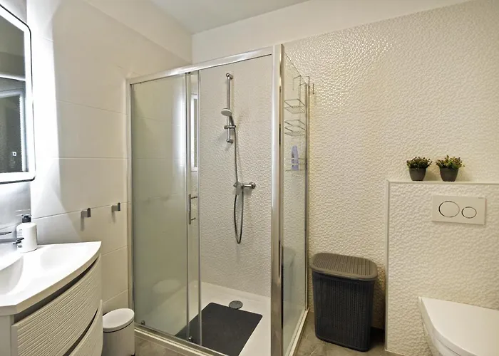 Badi Apartman Dugopolje