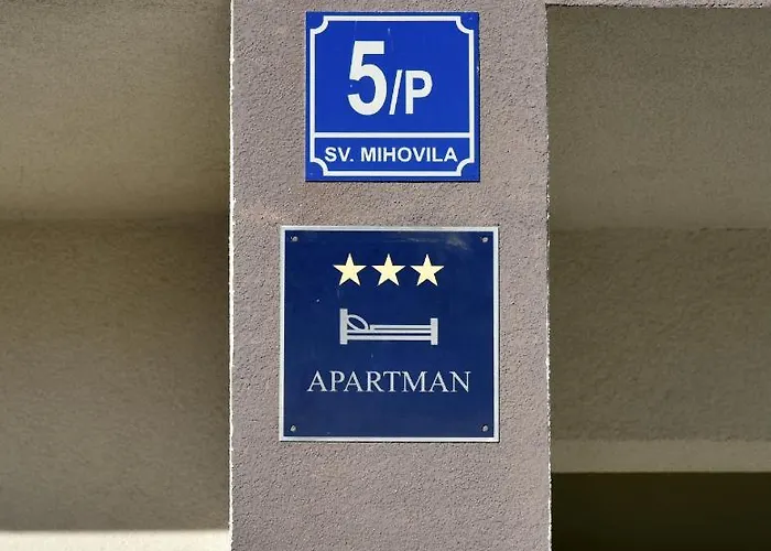 Badi Apartman *